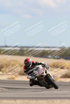 media/Nov-16-2025-Race Pace (Sun) [[8c5fa54630]]/Verified Riders/9-Turn 16 (150pm)/